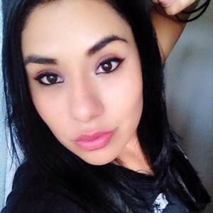 Meet your Posher, Yoselin