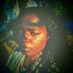 Meet your Posher, Shakirah