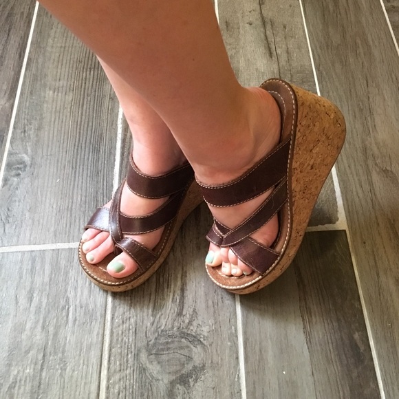 American eagle brown leather cork wedge shoes