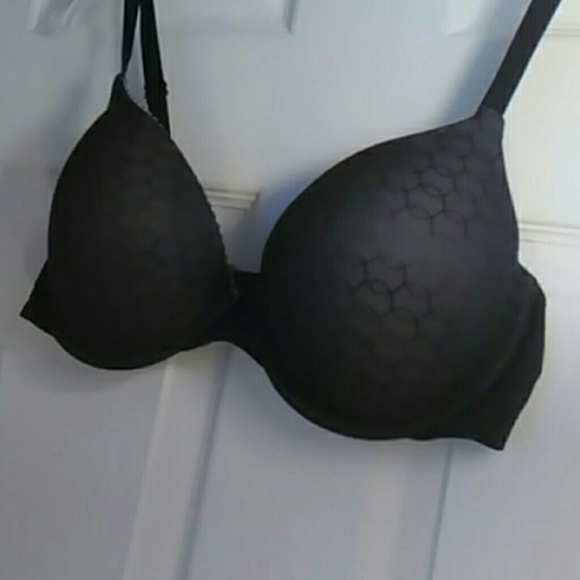 Black Celtic pattern Padded Demi - Picture 1 of 4