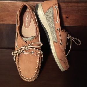 Boat shoes