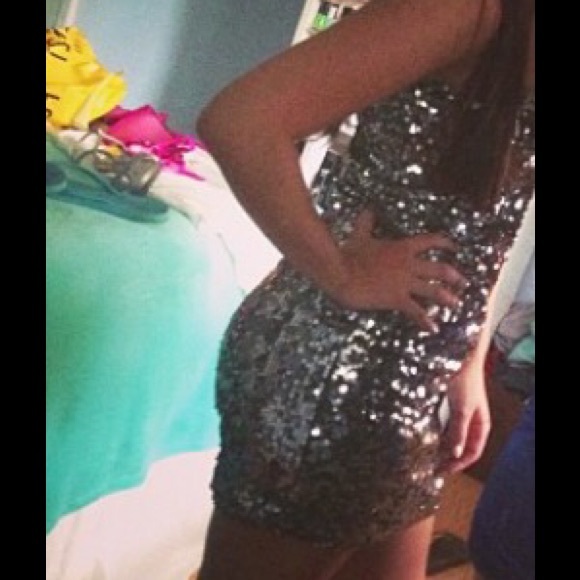 Sequin party dress strapless