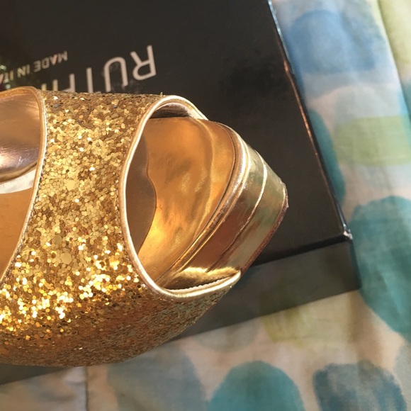 Stunning Ruthie Davis Shoes - Picture 4 of 4