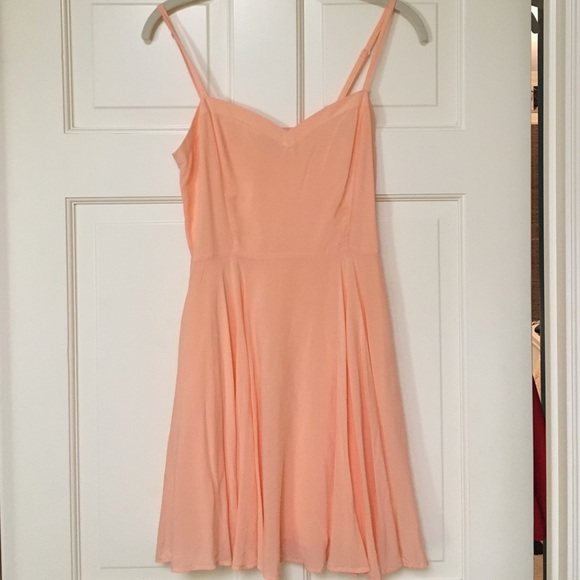 Aritzia Light Coral Dress - Picture 1 of 3