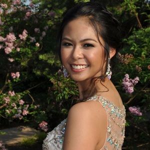 Meet your Posher, Julia