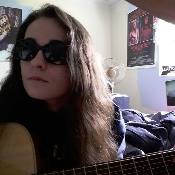 Meet your Posher, Melanie