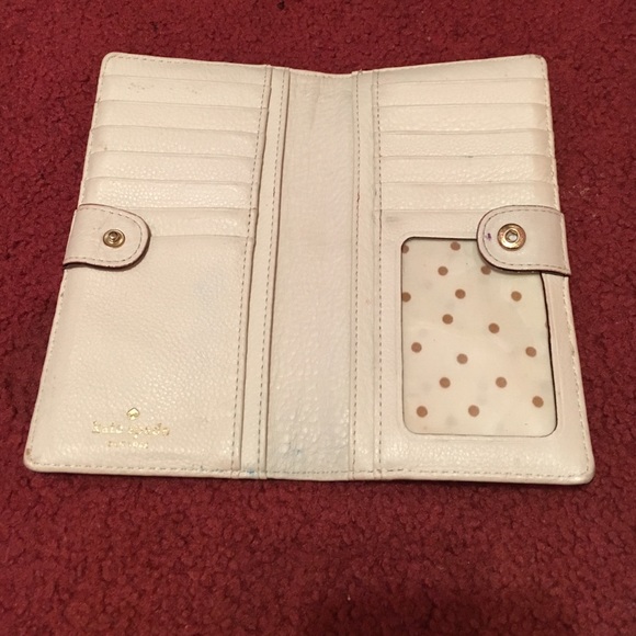 Cedar Street Stacy Red Kate Spade wallet - Picture 2 of 3