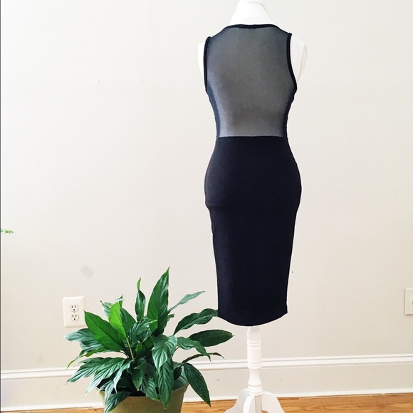 Black dress - Picture 2 of 2