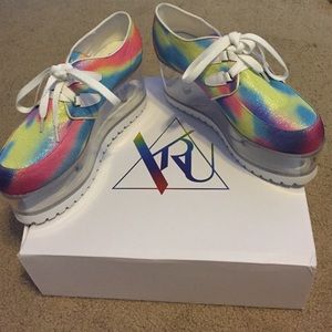 YRU Qloud Rainbow Platforms
