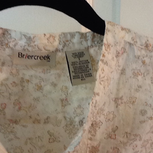 Sweet N Feminine Cotton Blouse Size Small - Picture 2 of 5