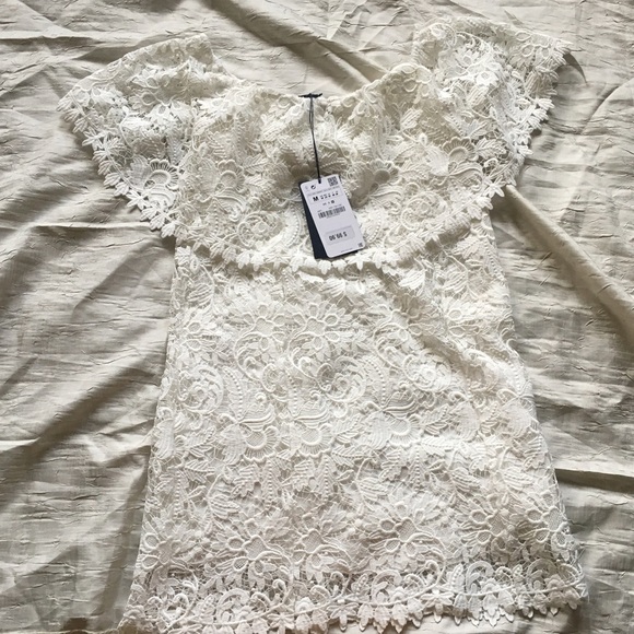 Beautiful Zara lace off the shoulder dress. - Picture 2 of 3