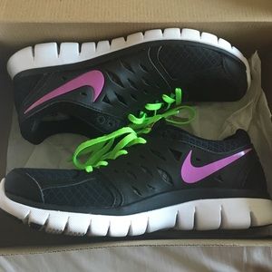 nike running shoes