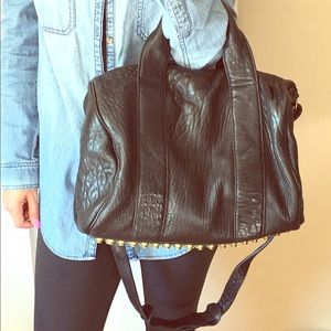 Genuine leather stud-bottom bag