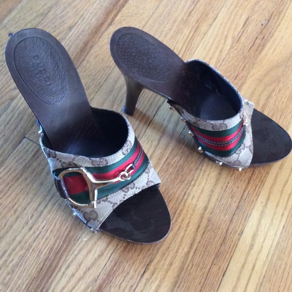 Gucci Shoes - Gucci slides.