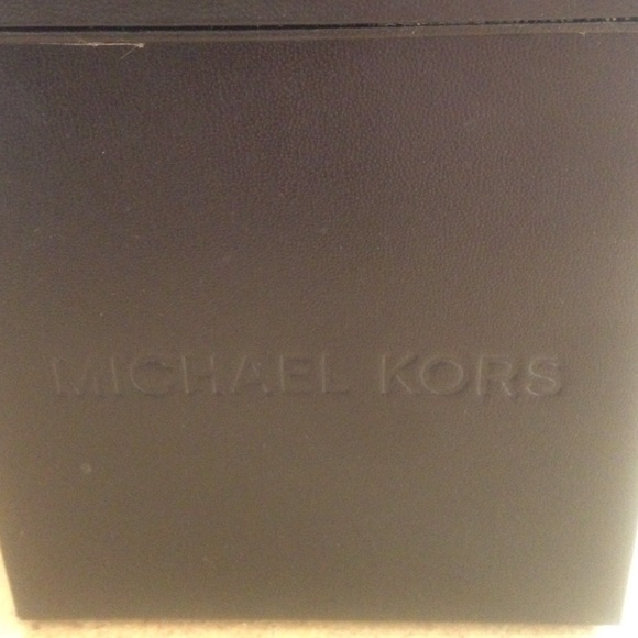 Michael Kors watch - Picture 2 of 4