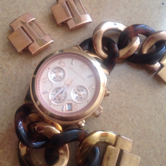 Michael Kors watch - Picture 4 of 4