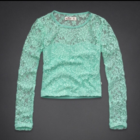 Lace crop top✳️