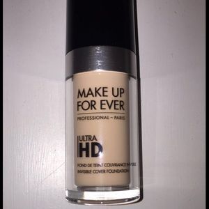 MAKEUP FOREVER ULTRA HD INVISIBLE COVER Foundation