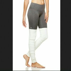 NWT Alo Yoga Goddess Leggings