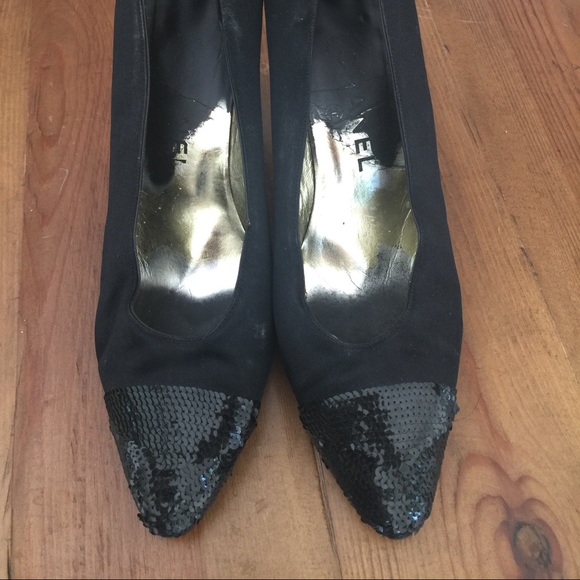 Vintage CHANEL pumps from 1990's!