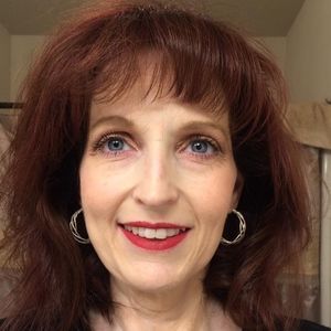 Meet your Posher, Deanna