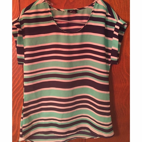 Striped Rue 21 Shirt