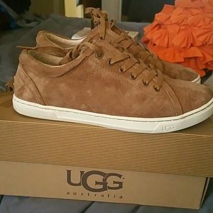 UGG Sneakers