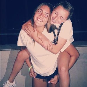 Meet your Posher, Natalie