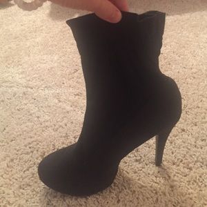 Chinese laundry black suede ankle boot