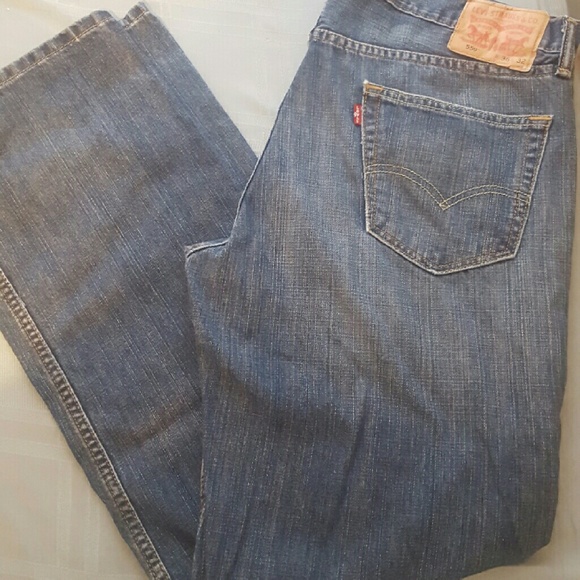 Mens Levi jeans - Picture 2 of 2