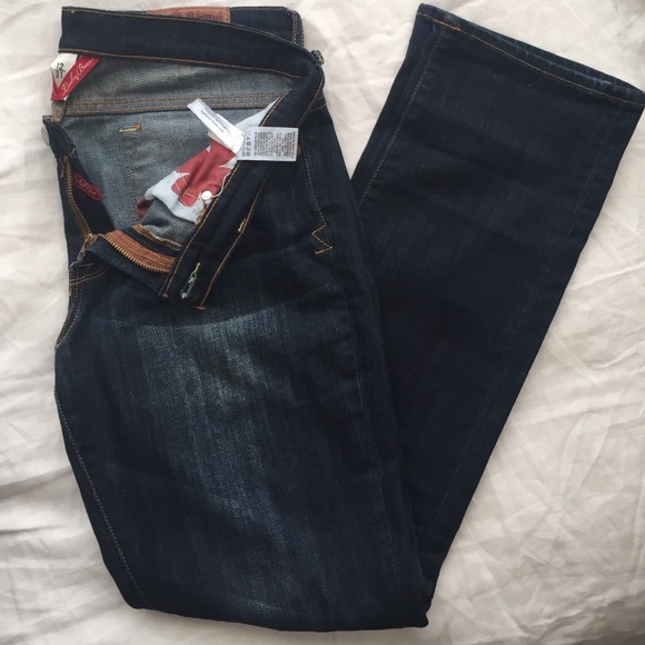 🍍Lucky Brand Dark Wash Straight Jeans