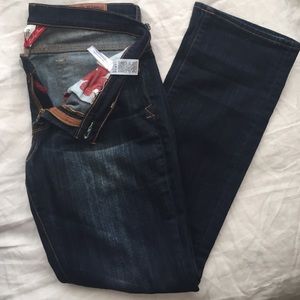 🍍Lucky Brand Dark Wash Straight Jeans
