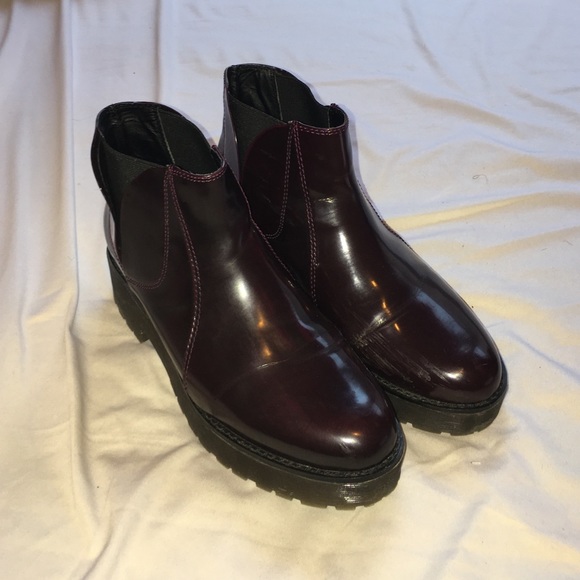 Steve Madden Chelsea Boots