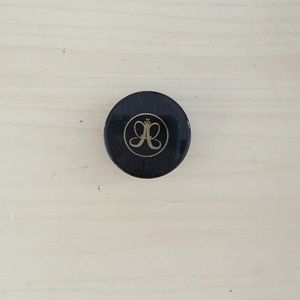 Dipbrow pomade