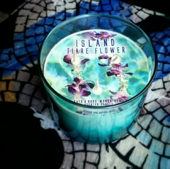 "Island Tiare Flower" 3-Wick Candle