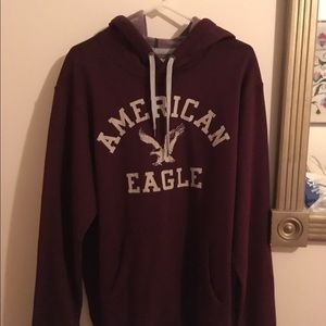 American Eagle maroon hooded sweatshirt