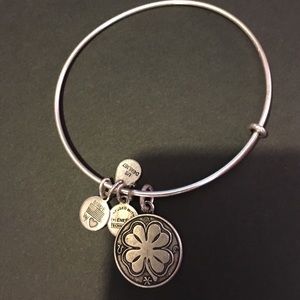 Alex and Ani 4 leaf clover