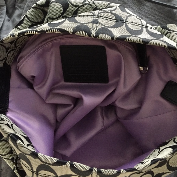 Authentic Coach Purse - Picture 3 of 4