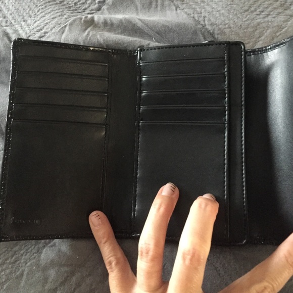 Authentic Coach wallet! - Picture 3 of 4