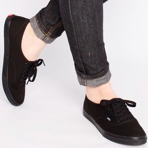 Vans women's lo pro shoe