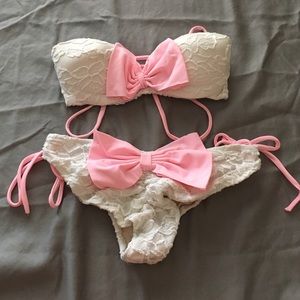 Pink and white bow bikini