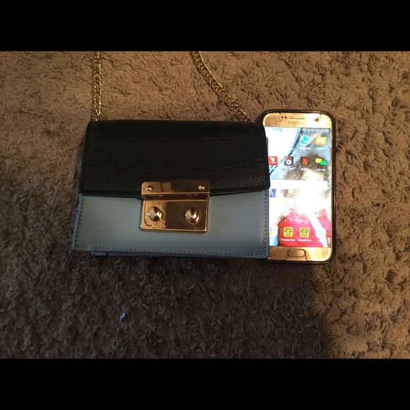 Asos Chain strap crossbody bag. - Picture 3 of 8