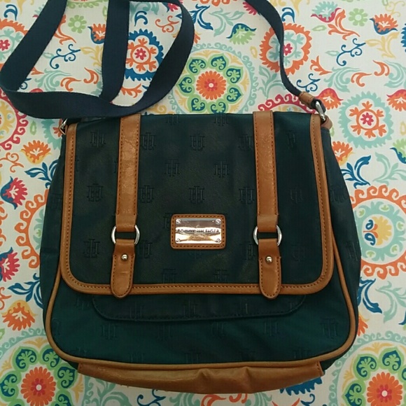 Tommy Hilfiger Crossbody
