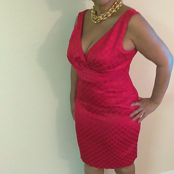 Dress - Picture 2 of 3