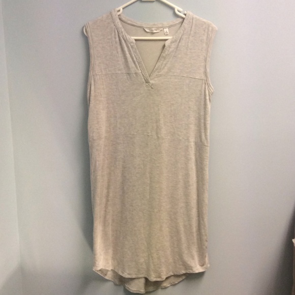 Like new!!! Athleta cotton light grey dress