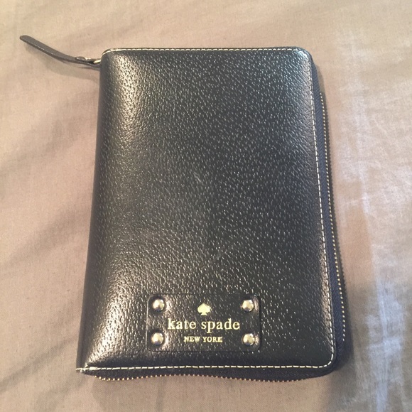 kate spade Bags - Kate Spade Wellesley Planner kate spade Bags - Kate Spade Wellesley Planner