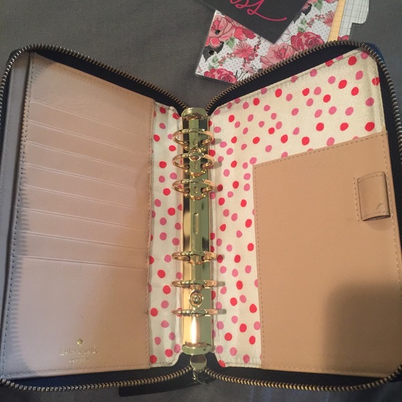 kate spade Bags - Kate Spade Wellesley Planner kate spade Bags - Kate Spade Wellesley Planner