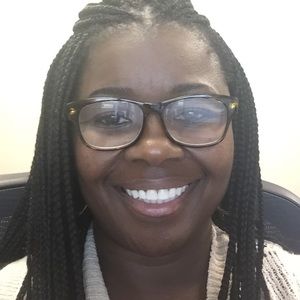 Meet your Posher, Cynthia