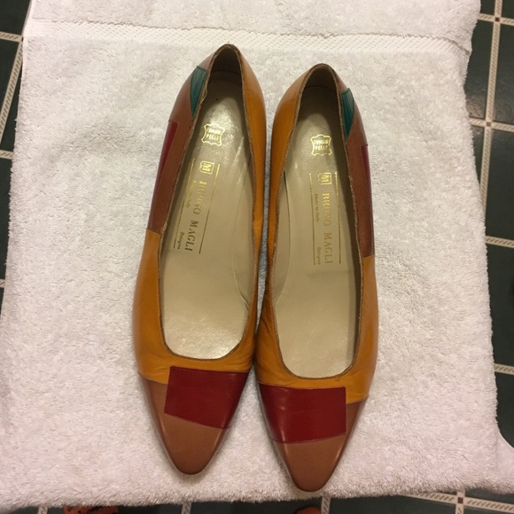 Bruce Magli pumps