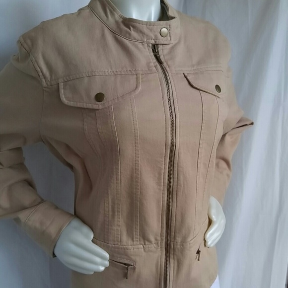 Jacket - Picture 2 of 4